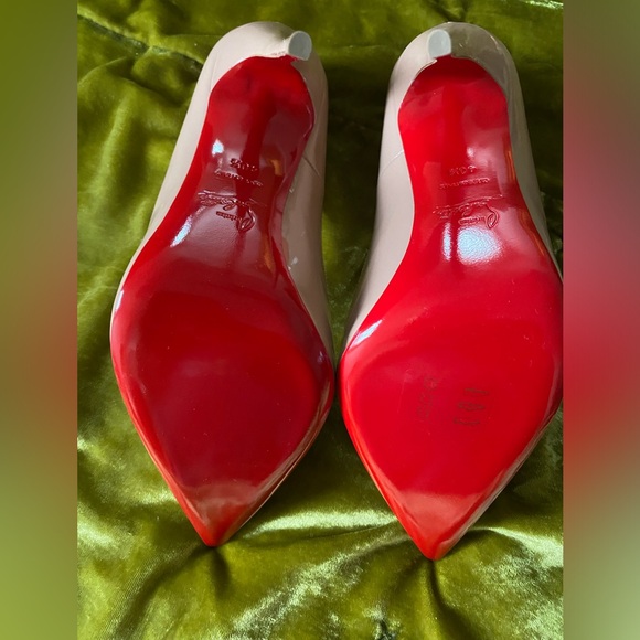 Christian Louboutin So Kate Heels - Picture 3 of 7